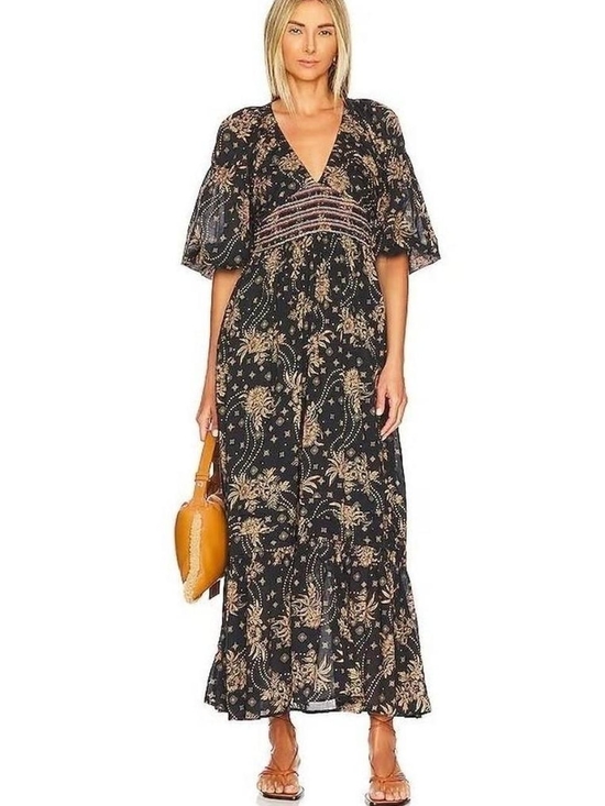 Free People Dresses & Skirts - Free People Black Maxi Dress Boho Floral Print Smocked Waistline & Pockets-Large